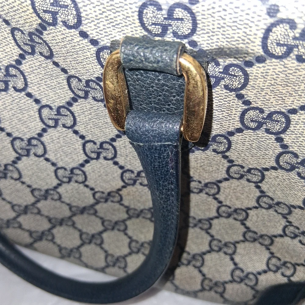 Gucci Beige and Navy, Authentic  Bag - Picture 6 of 16